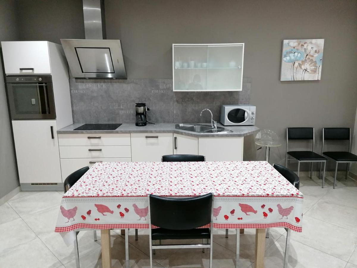 Maison Au Calme A 300M De La Plage Де Пане Екстериор снимка